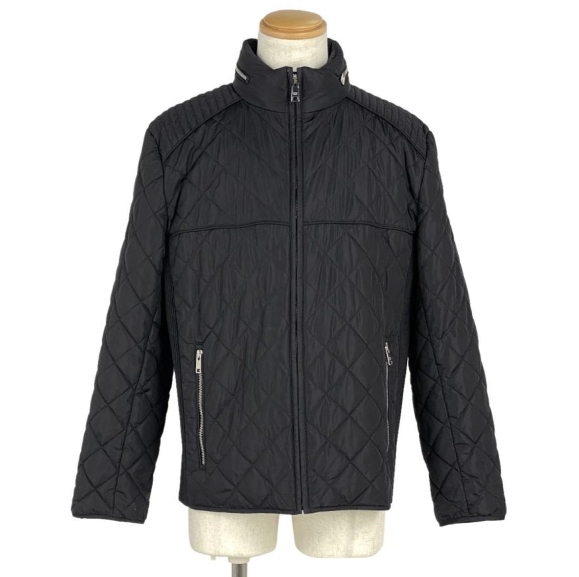 ナイロンジャケット