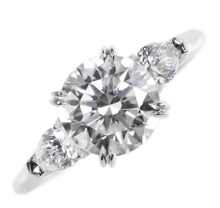 ラウンドサイドペアシェイプダイヤリング1.08ctの画像