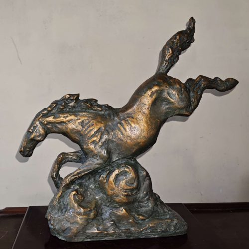 北村西望作　午ブロンズ像『躍進』（西望刻印入）