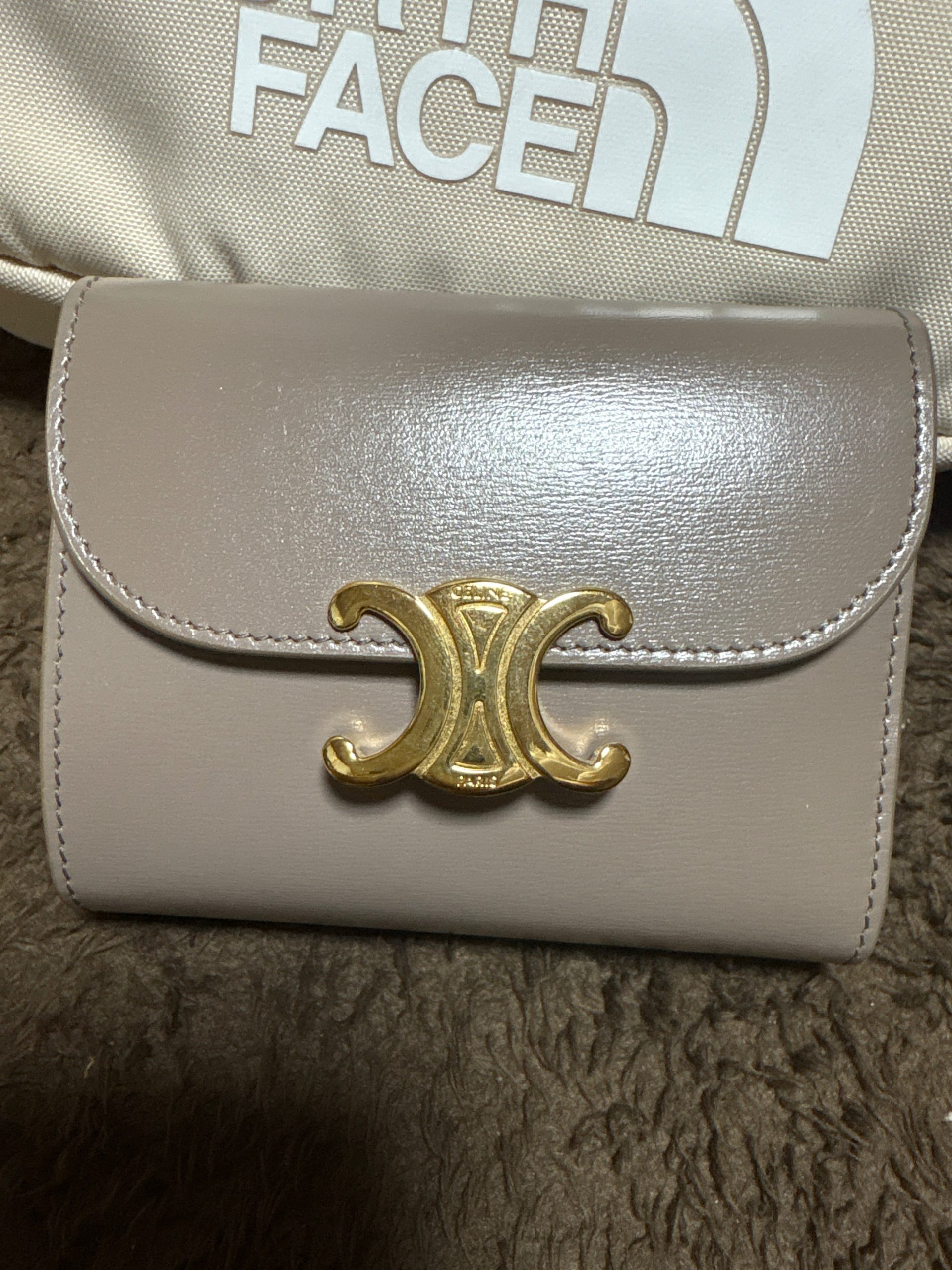 セリーヌ　トリオンフ財布