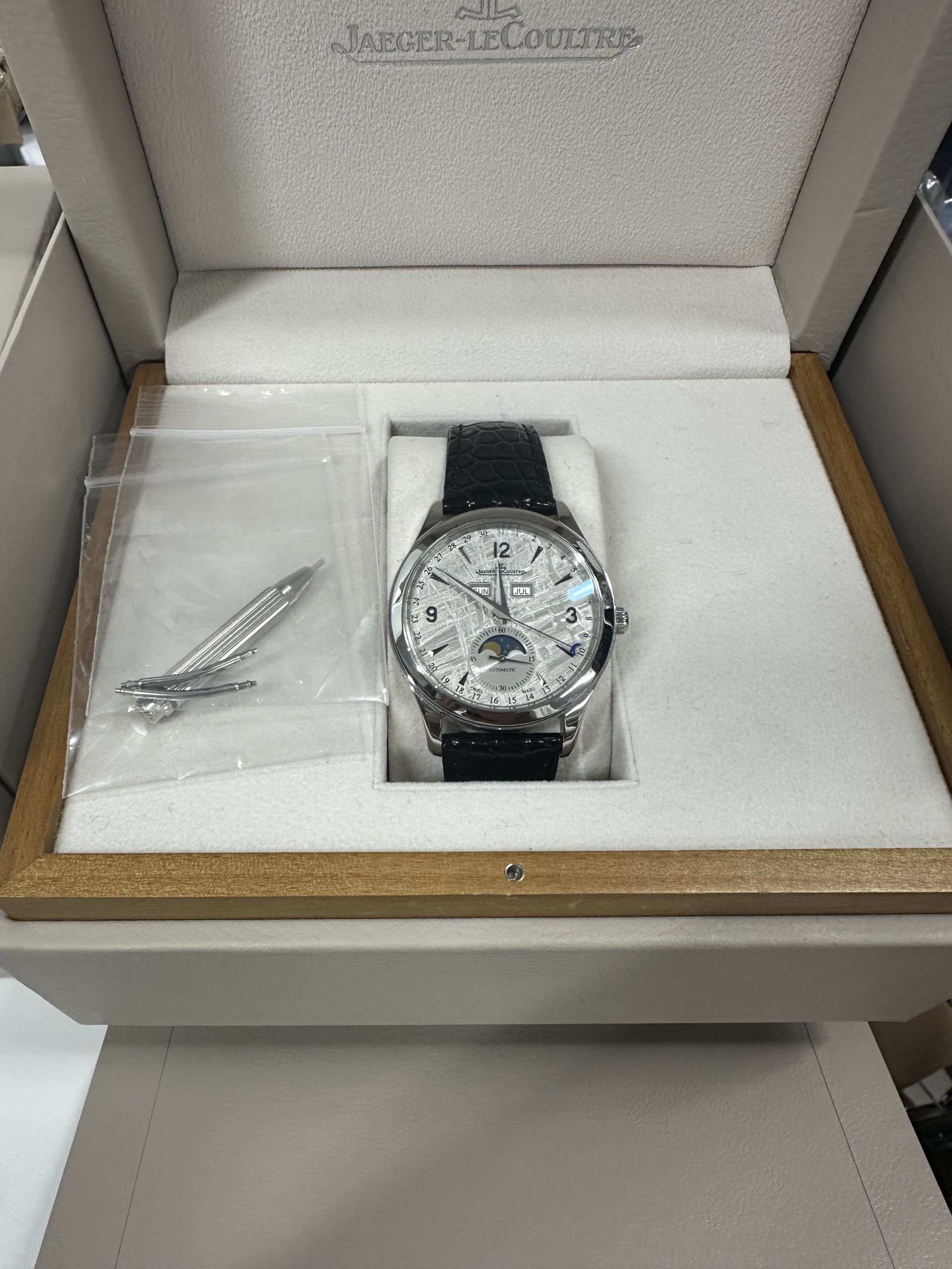 ジャガー・ルクル マスター Q