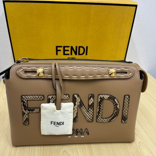 バイザウェイ レザー×パイソン ベージュ 2wayハンドバッグ