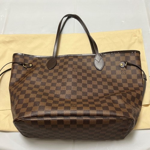 ルイヴィトン ネヴァーフル ダミエ