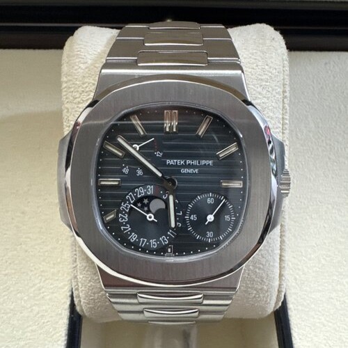 パテックフィリップ ノーチラス 5712/1a