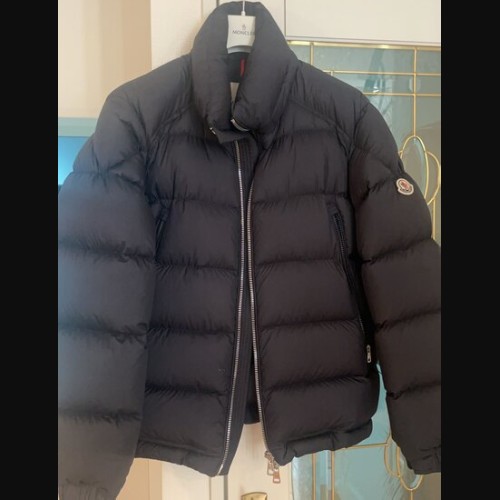 モンクレール POIRIER ダウンジャケット ブラック