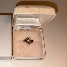 エメラルド＆ルビー、メレダイヤ指輪