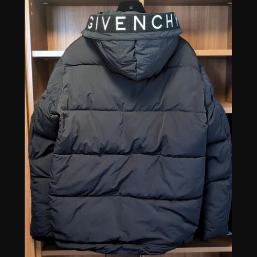 ジバンシィ ダウン