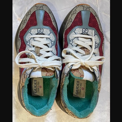 グッチ スニーカー