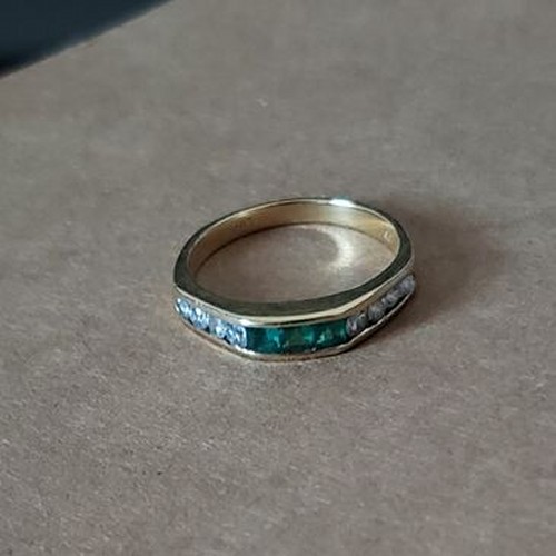 エメラルド ダイアモンド リング