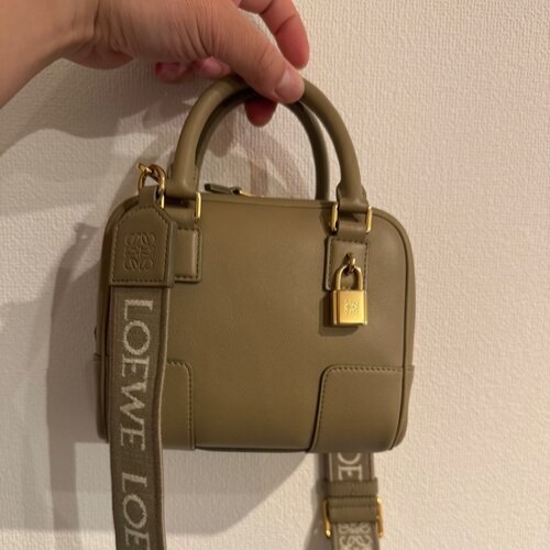 ロエベ アマソナ16 スクエアバッグ