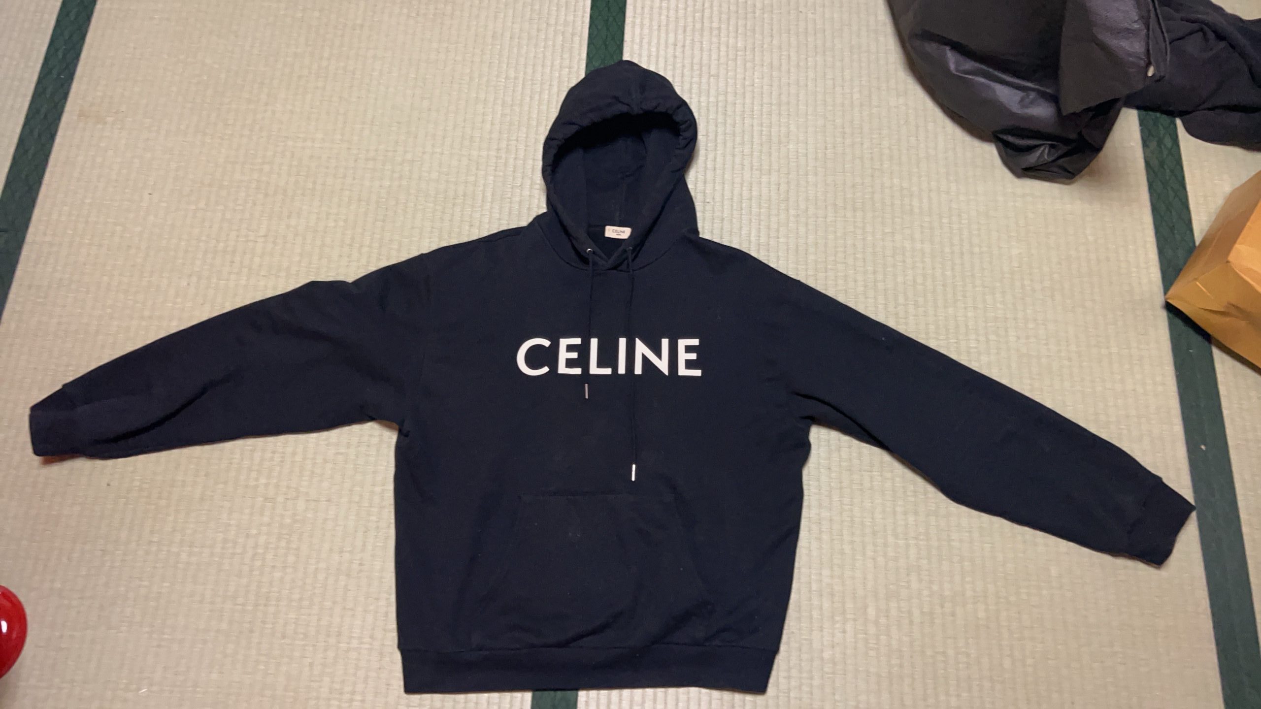 セリーヌ フーディー 中古