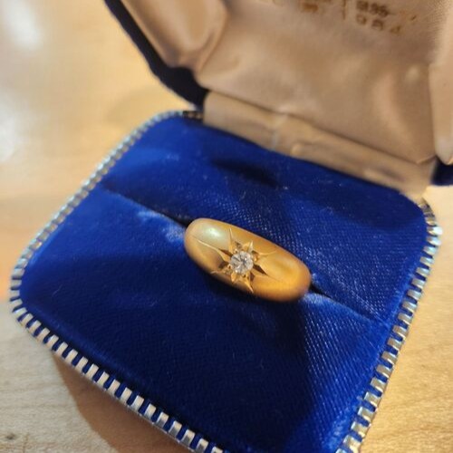 ダイヤのついた指輪 K18