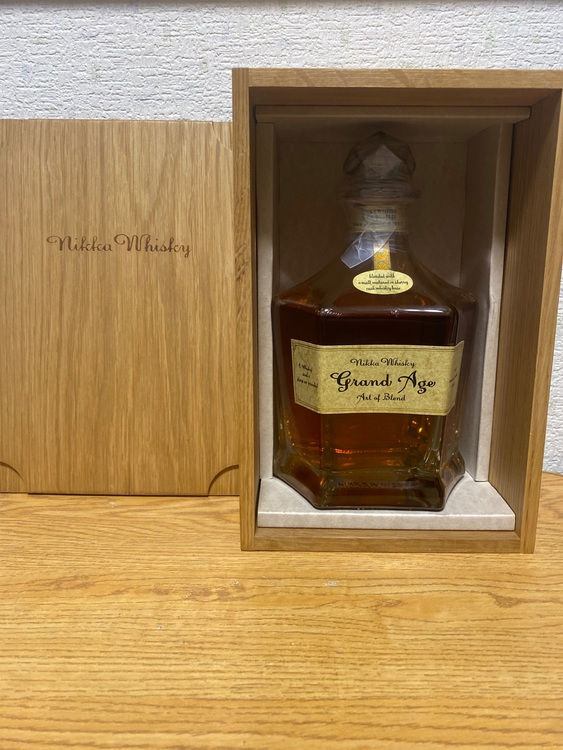 ニッカウイスキーグランドエイジ　特級　660ml 45％