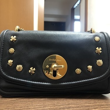 シーバイクロエ Lois チェーンショルダーバッグ スタッズ 花黒×ゴールド金具
