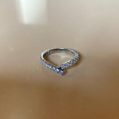 ハリーウィンストン リボン・バンドリング