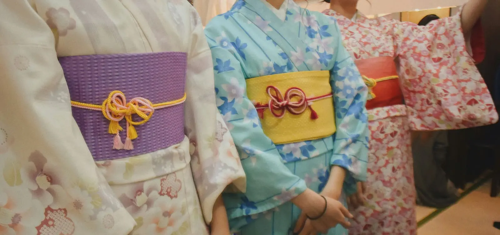 着物や帯など呉服用品まとめてお引取りお願いします＊