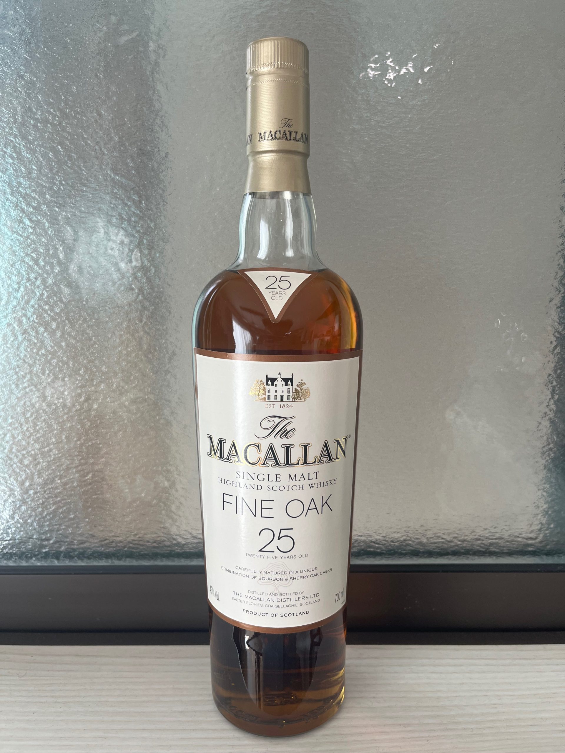 マッカラン　ファインオーク　25年　箱無し