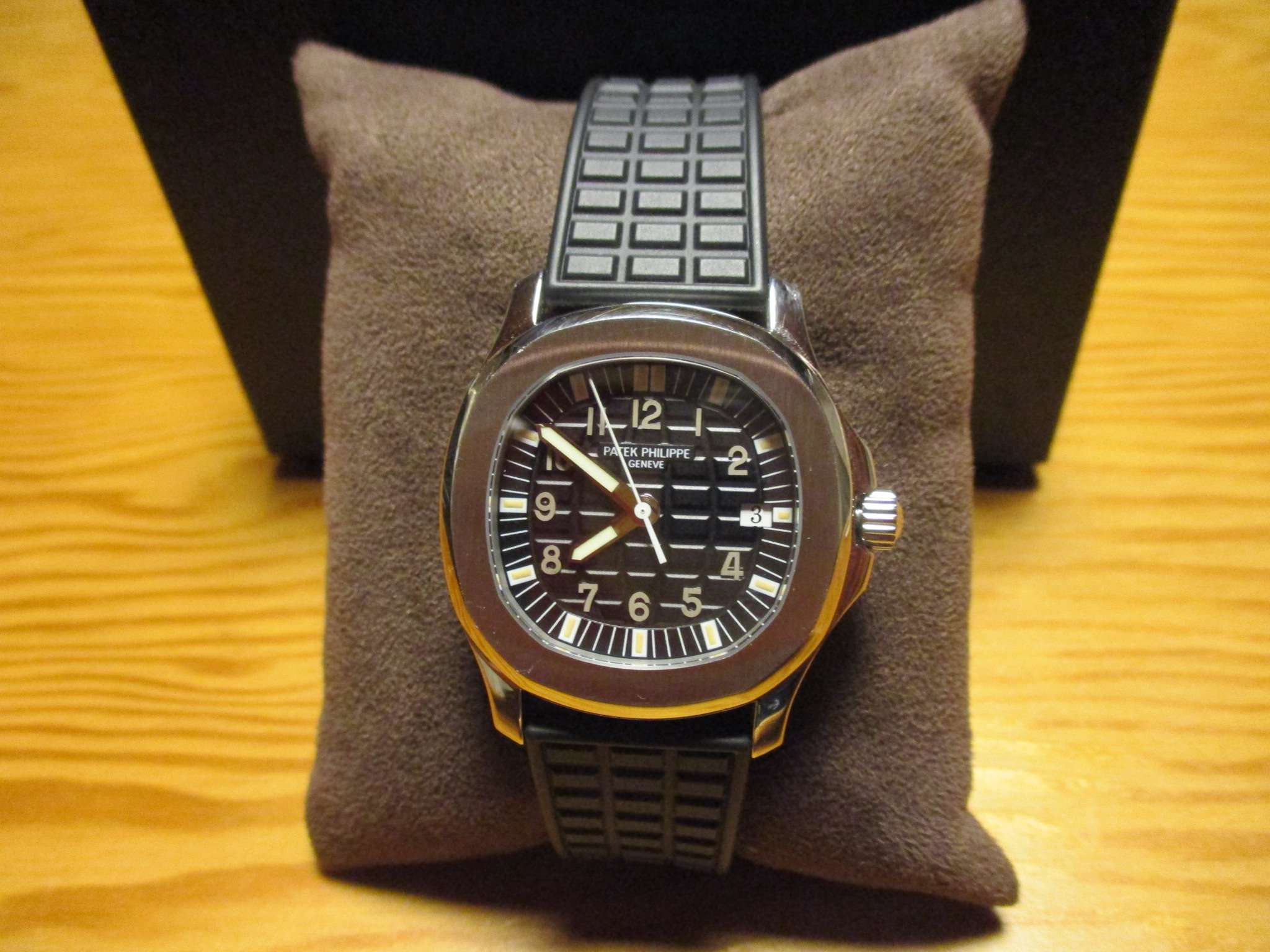 パテックフィリップ アクアノート 5064