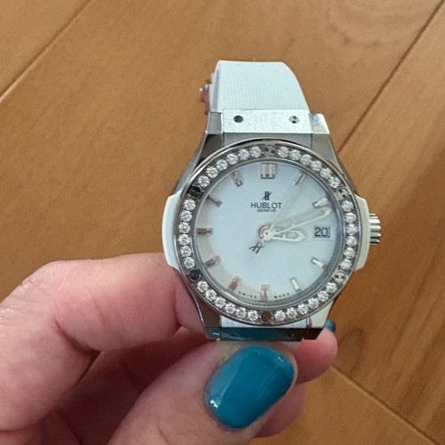 ウブロ クラシックフュージョン 581.NE.2010.RW.1104