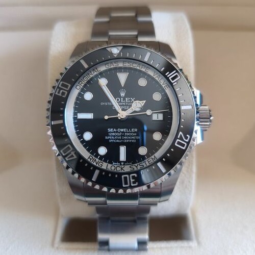 ディープシー ブラック 136660