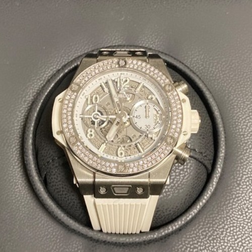 ウブロ ビックバン 441.NE.2011.RW.110