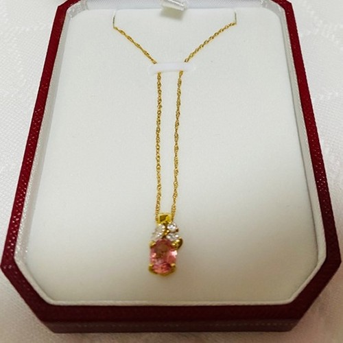 天然サファイア（パパラチャ）