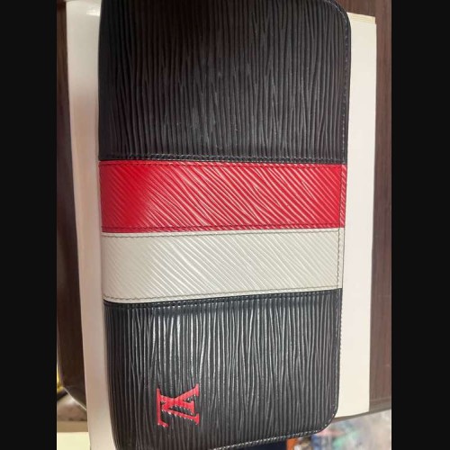 エピ ジッピーウォレット ノワール M6298