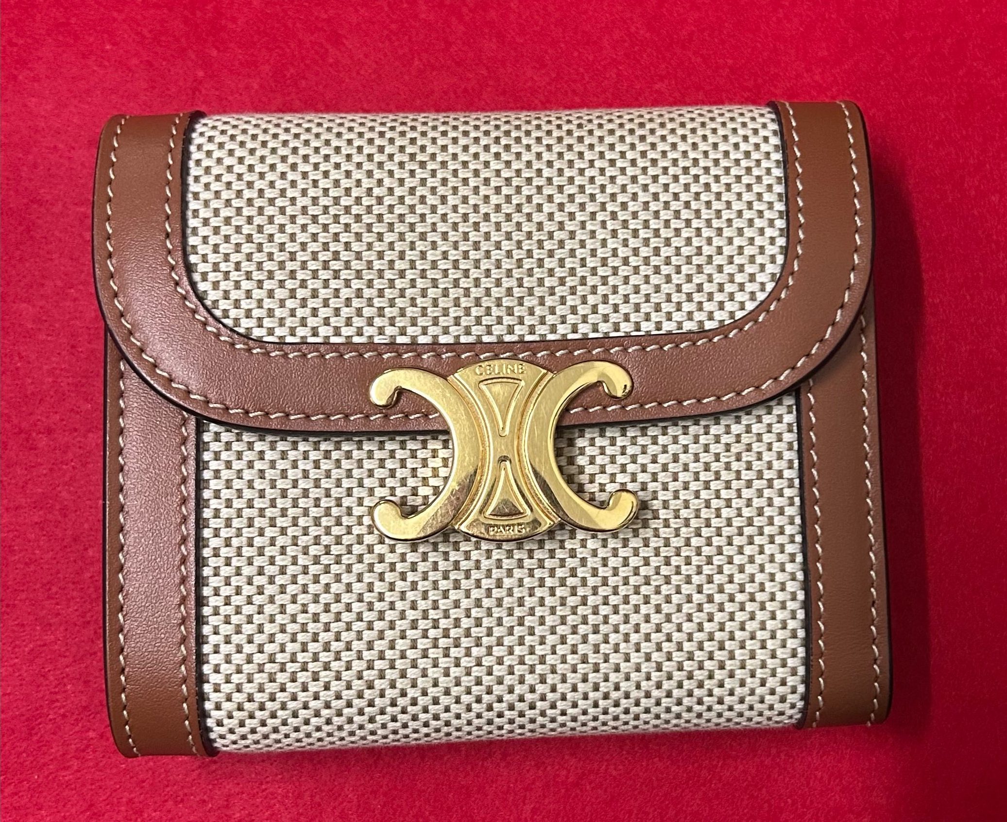 トリオンフ財布