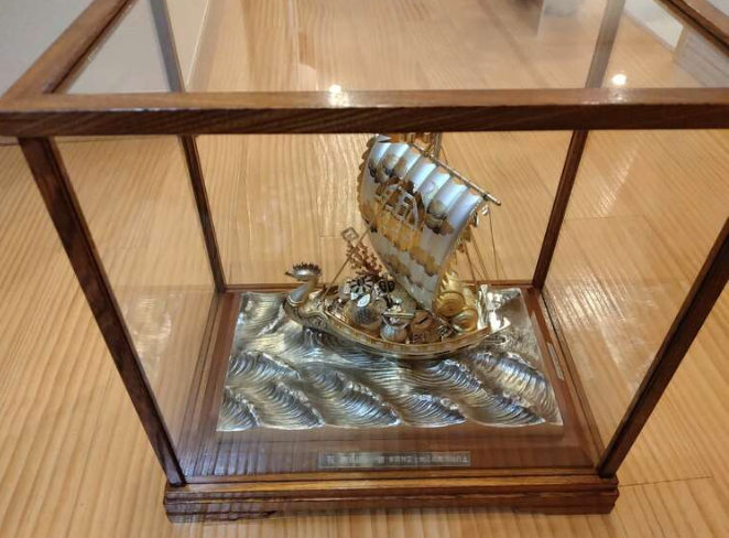 スターリングシルバー(SILVER985) 銀製宝船3号(房) ケース・共箱付