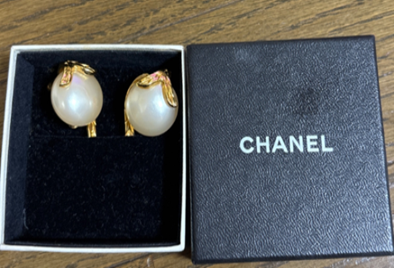 シャネルピアス
