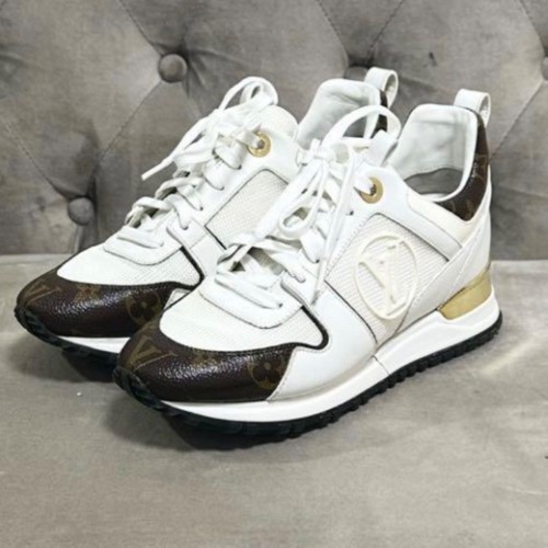 LOUIS VUITTON ランナウェイスニーカー