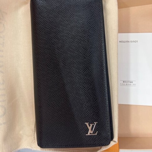 ルイヴィトン ポルトフォイユブラザ タイガ