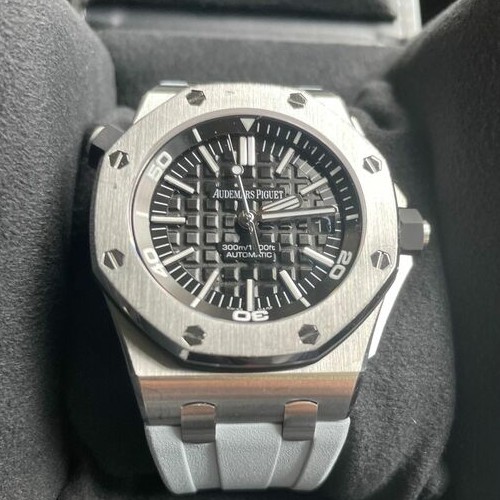 オーデマピゲ ロイヤルオークオフショア 15703ST.OO.A002CA.01