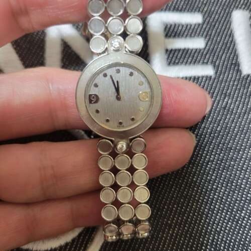 ハリー・ウィンストン　シグネチャーPt950無垢　バックルK18WG