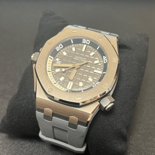 オーデマピゲ ロイヤルオークオフショア 15720ST.00.A009CA.01