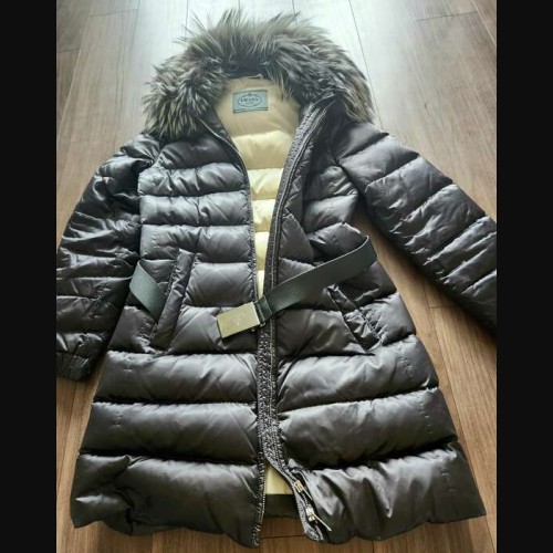 プラダ ダウン レディース