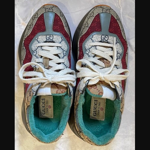 GUCCI スニーカー