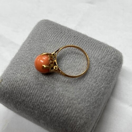 ピンク珊瑚の指輪