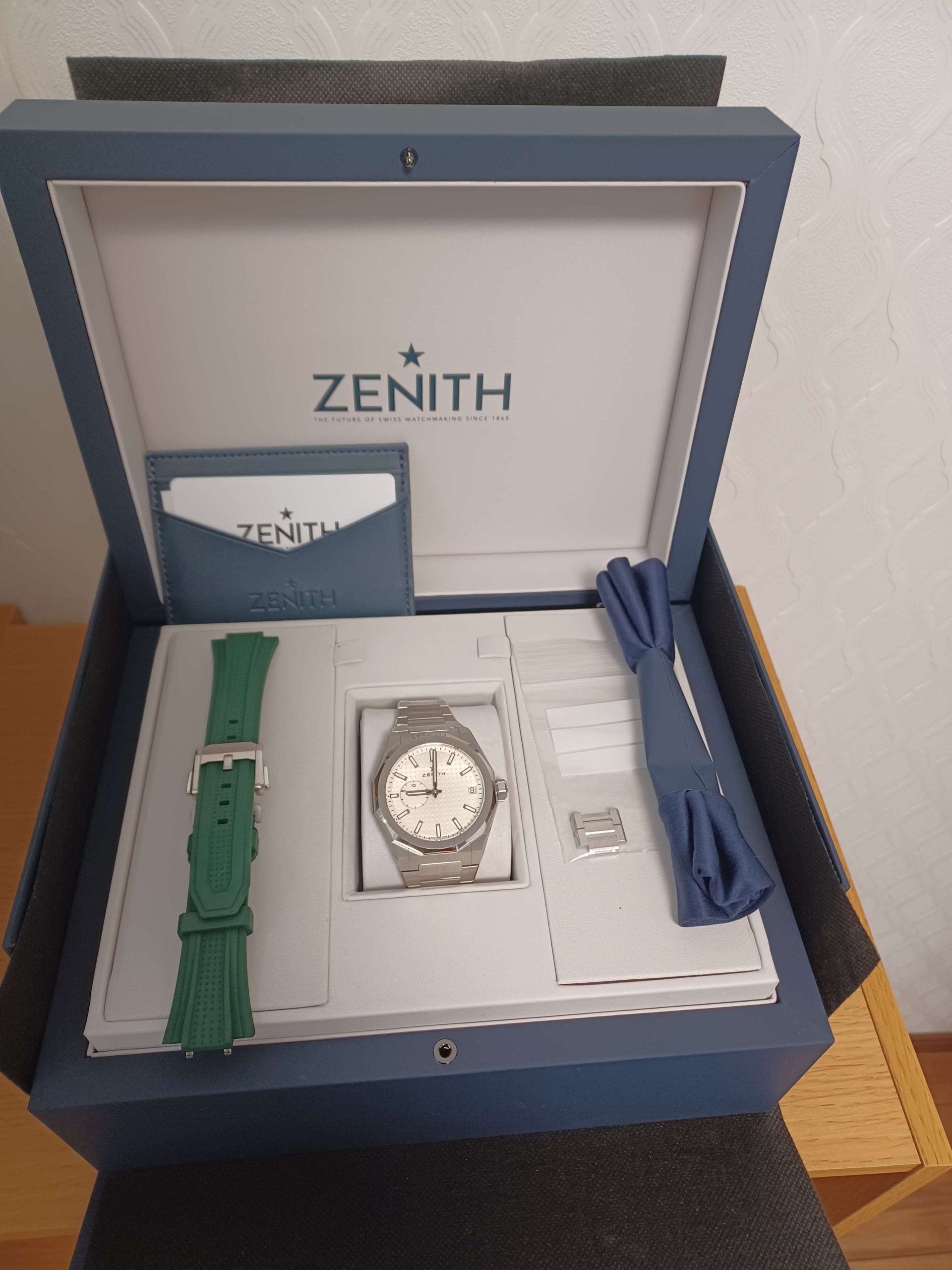 デファイ　スカイライン