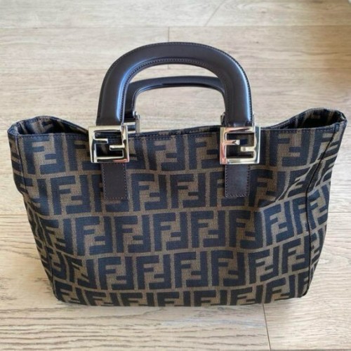 フェンディ ハンドバッグ ズッカ マンマ