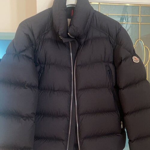 モンクレール POIRIER ダウンジャケット ブラック
