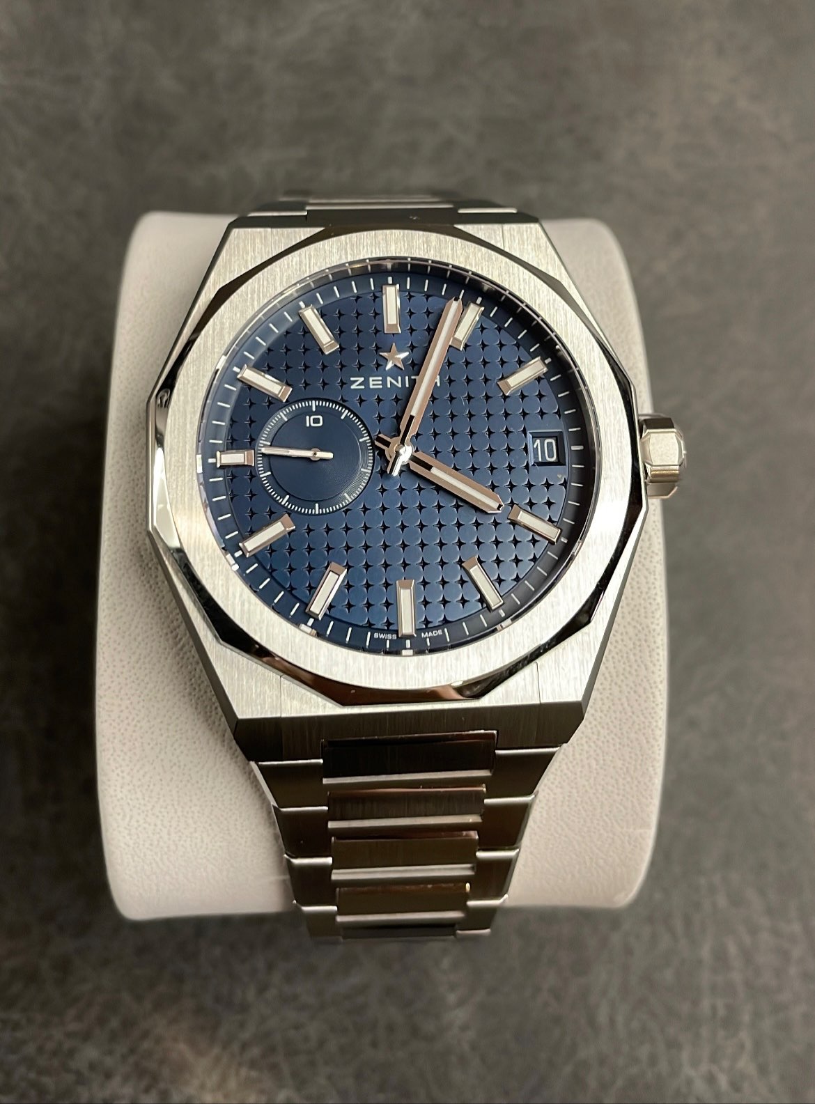 デファイ スカイライン