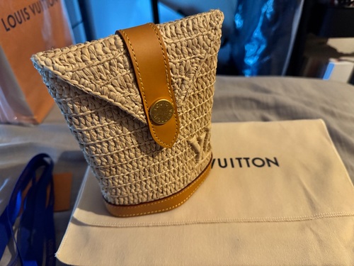 ルイヴィトン M14462 エンべロップポーチ