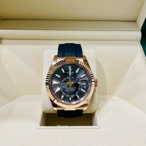 ロレックス スカイドゥエラー 336235
