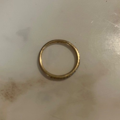 ダイヤピンキーリング