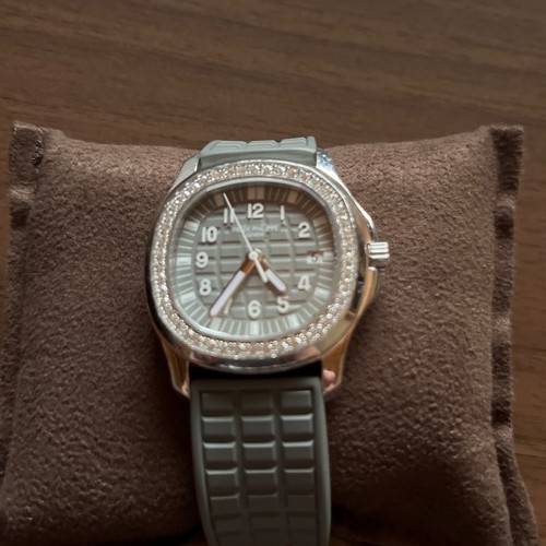 パテックフィリップ アクアノート 5067A-018