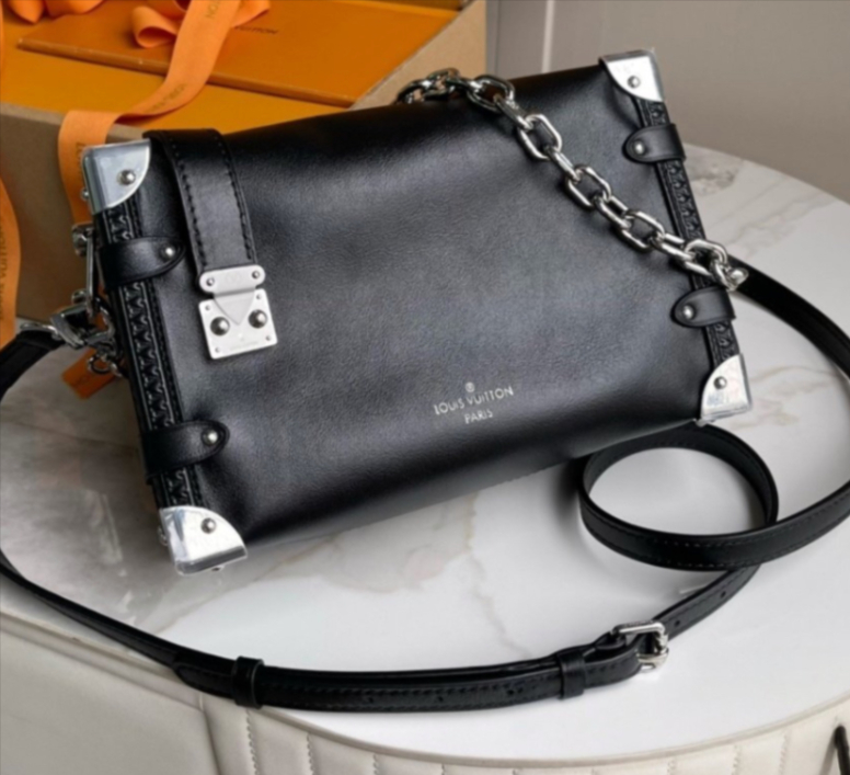 ルイヴィトン エピ M25160 付属品あり