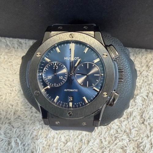 クラシックフュージョン クロノグラフ セラミックブルー 521.CM.7170.LR