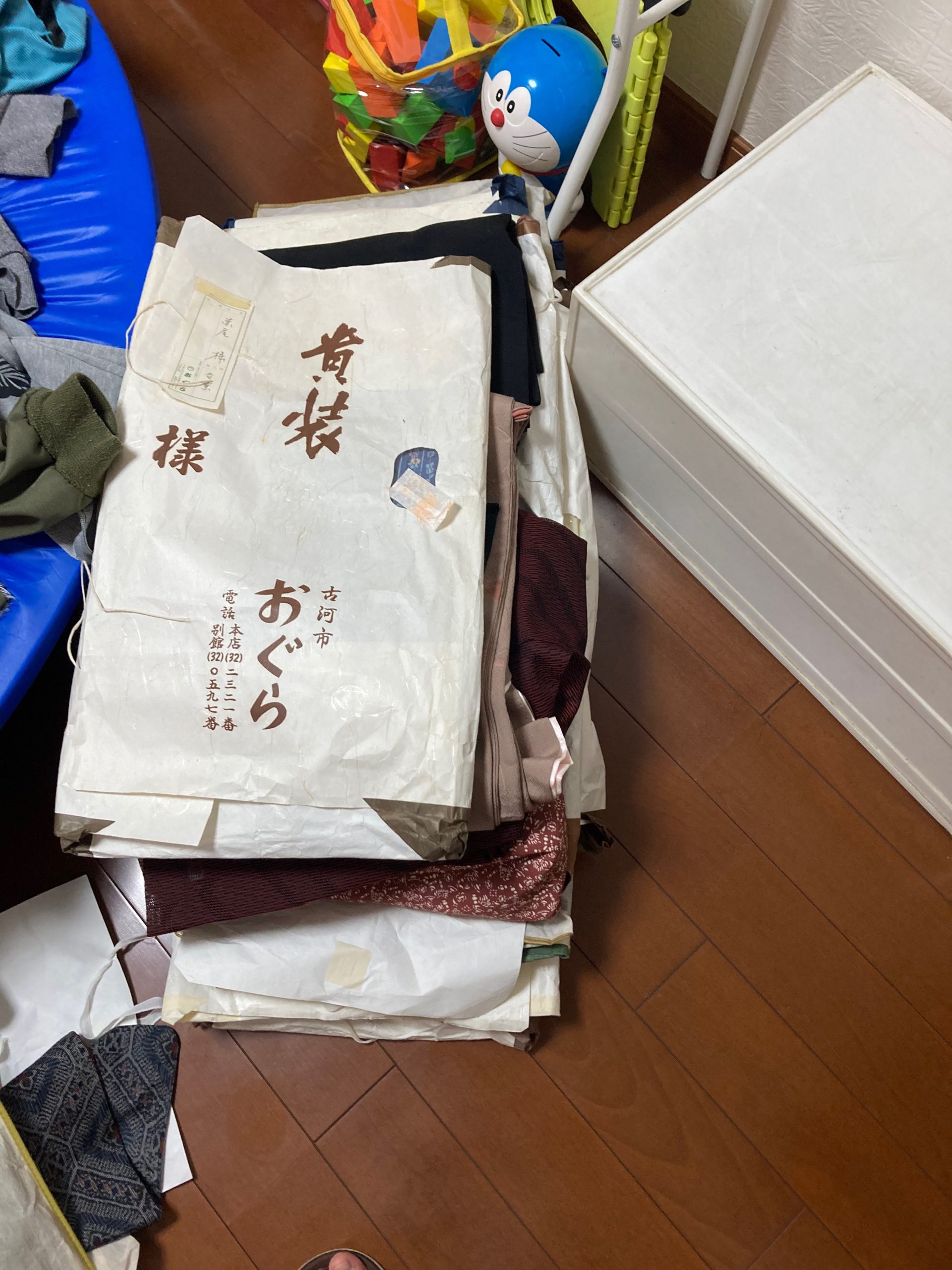 ポリエステルやウール着物