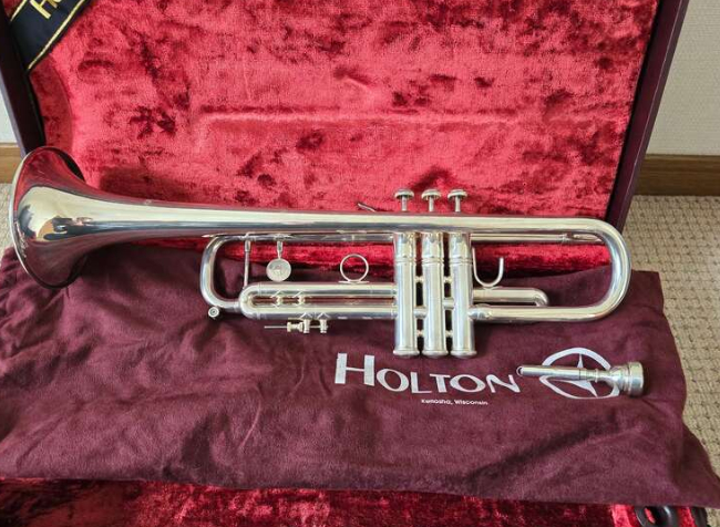 HOLTON T101GBS トランペット銀メッキ仕上げ ゴールドブラス
